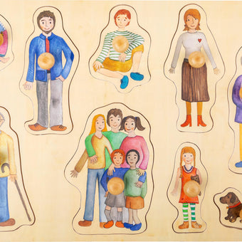 Puzzle de lemn cu buton - Familie si prieteni Small Foot by Legler