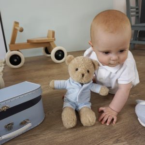 Morris - ursuletul cu valiza - Egmont toys - ursulet de plus cu hainute de schimb