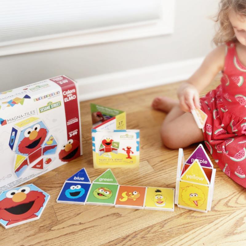 Set constructie magnetic Createon Magna-Tiles - Elmo - sa invatam culorile - copilaresti.ro